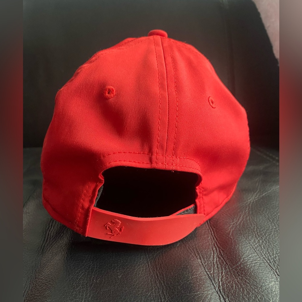 Ferrari flat visor hat - Picture 5 of 5